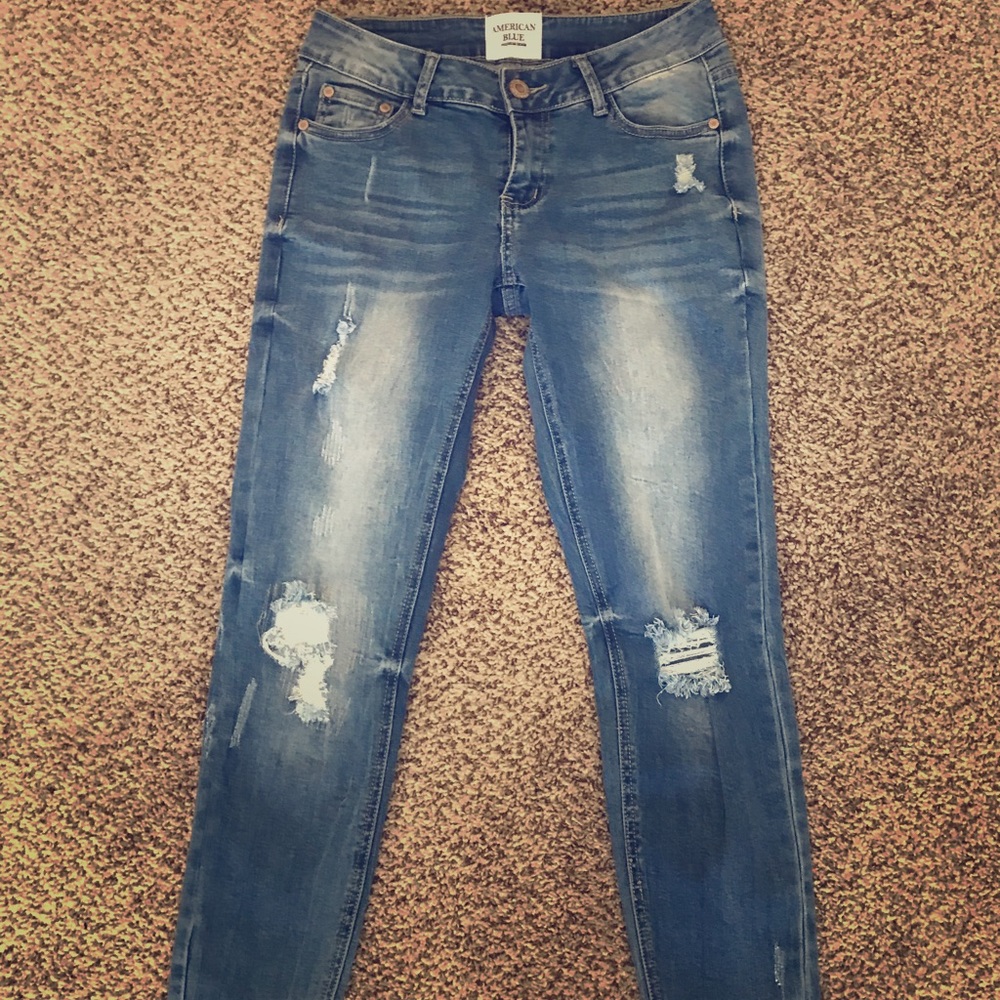 🔥3 for $20🔥 Distressed Jeans, Size 3